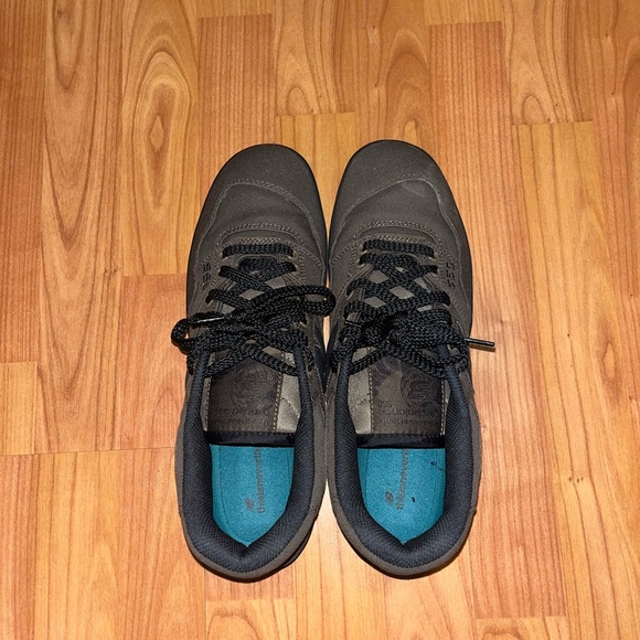 New balance This Is Never That 550s - Picture 2 of 5